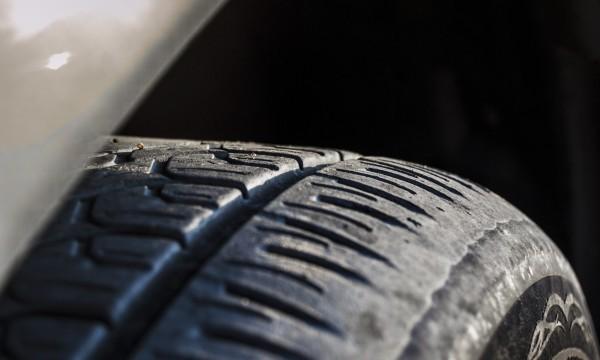 3 quick ways to know if it's time to replace your tires