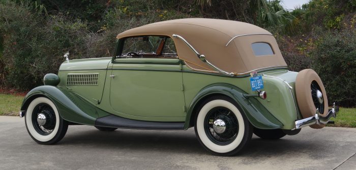 1935 Ford Luxus