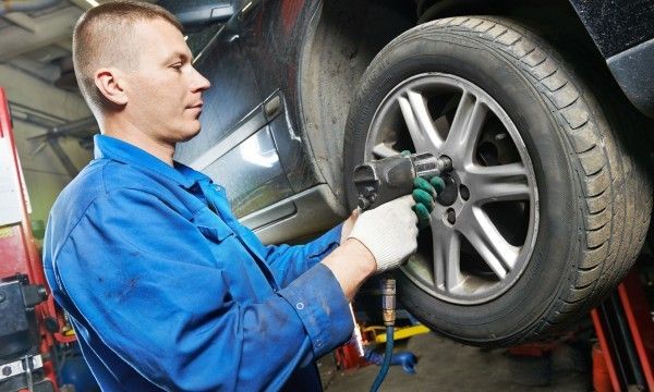 How many tires should you replace after a flat?