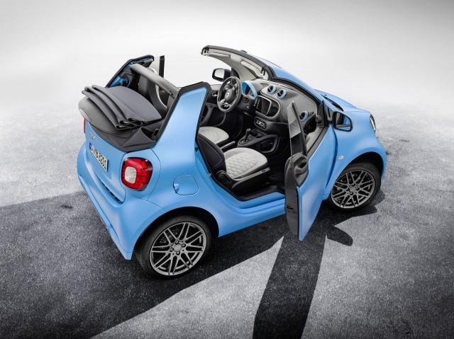 2017 Smart ForTwo Cabrio equipped with Brabus Sports package