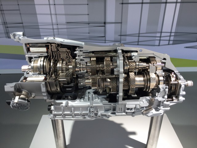 2018 Porsche Panamera 4 E-Hybrid motor and transmission