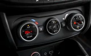 2016 Fiat Tipo heater controls 