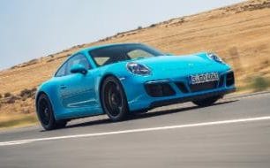 2017 911 GTS Porsche