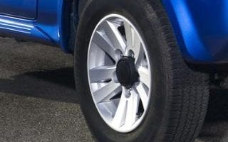 A wheel of a Suzuki Jimny