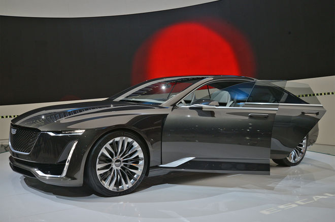 Cadillac-Escala-Concept-Brushed-Metal-Trim