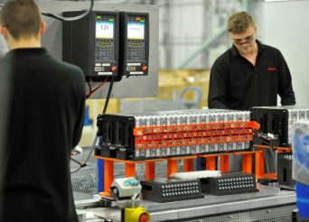 lithium-ion-cell-and-battery-pack-assembly-for-nissan-leaf-electric-car-in-sunderland-u-k-plant