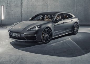2018-Porsche-Panamera-Sport-Turismo-front-three-quarter